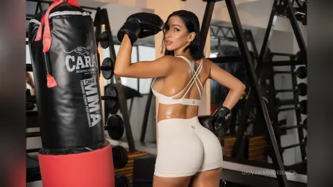 GiovanaRodriguez — true fitness 🍑🤍