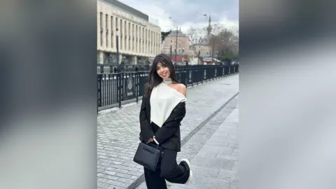 ClaireJenner — Istanbul 🤍