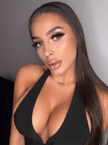 Maddy_M — Streamate Photos