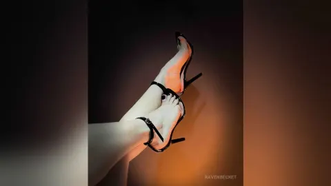 RavenBecket — Know your place 👠