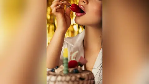 FabianaLima — Birthday Goddess! 🍰