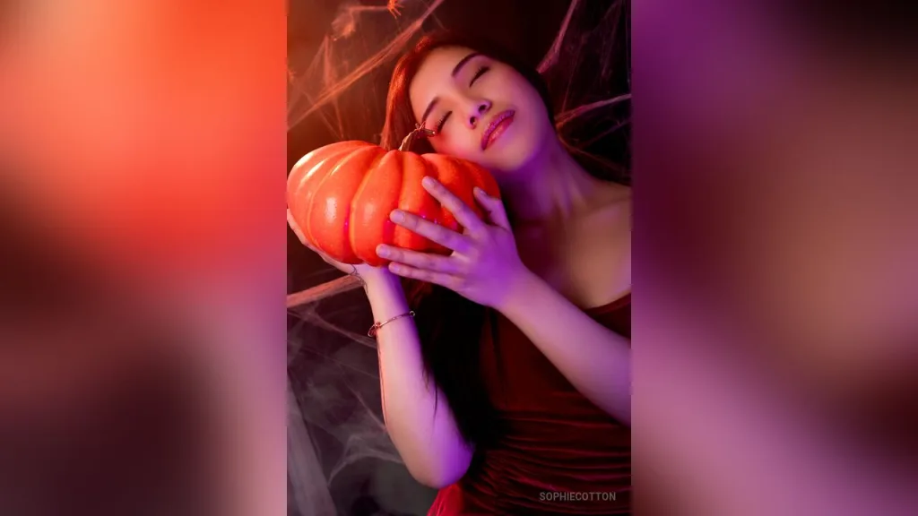 SophieCotton — trick or treat 😈