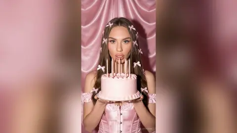GiselleThorne — B-Day Girl 🥳