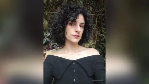 RoxyGraff — black is a classic of sensuality