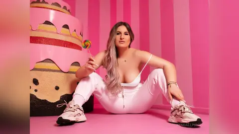 Kendall — Colorful life