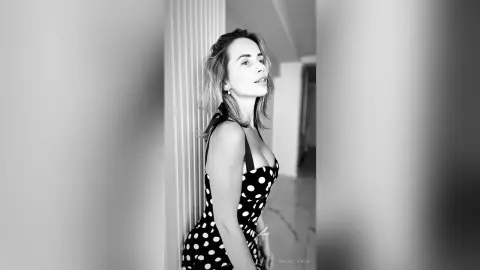 RachelVixen — B&amp;W 🫠