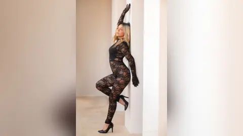 PaolaBrooks — Sexy body 😈