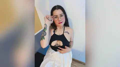 MadyMolet — PRETTYGIRL