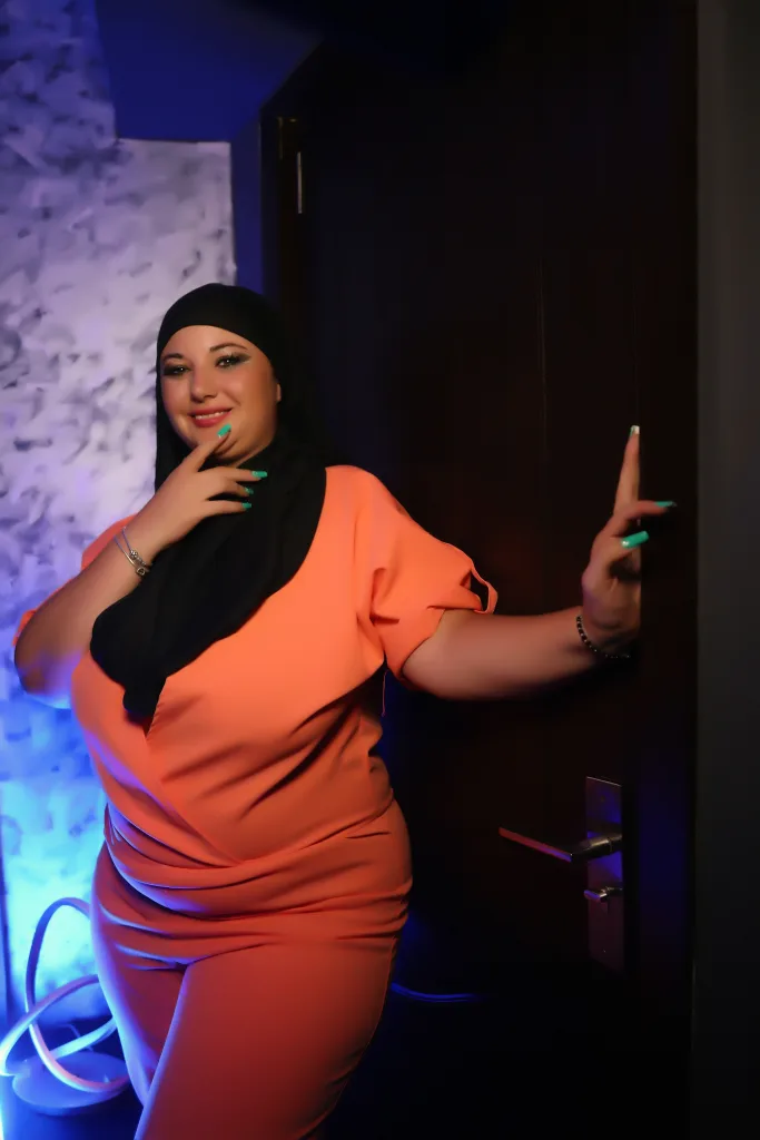 AleshaAziz — Streamate Photos