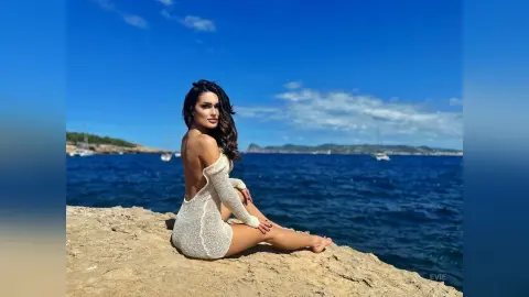 Evie — Ibiza is the ANSWER!