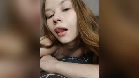 LeslyShay — tongue