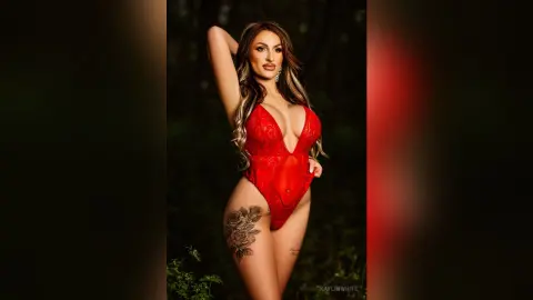 KaylinWhite — sexy outside