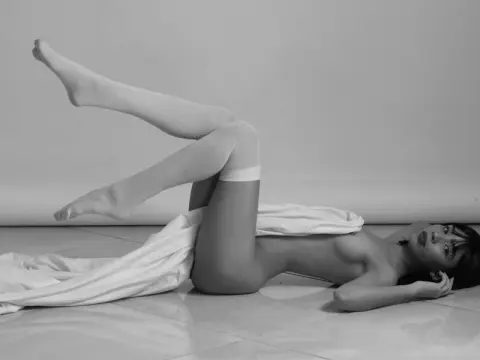 Bellywrist — Streamate Photos