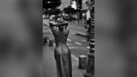 Chloe — b&amp;w
