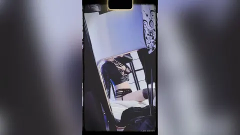 LeslieEden — .