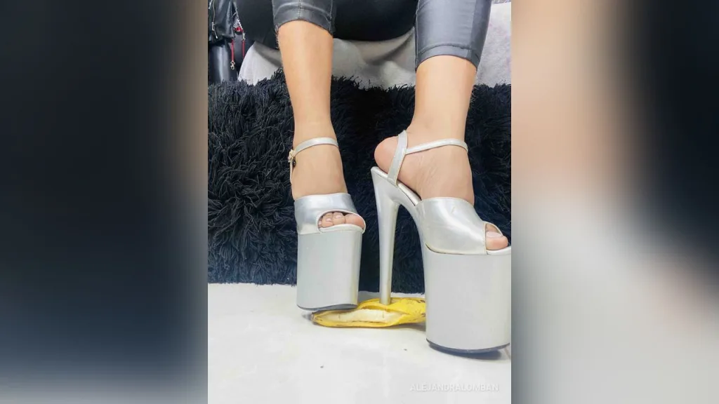 AlejandraLomban — leidy sexy
