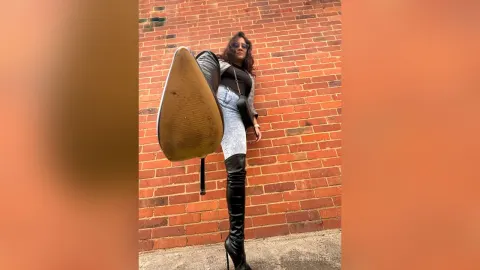 ArleenHunter — those boots are made for walkin'