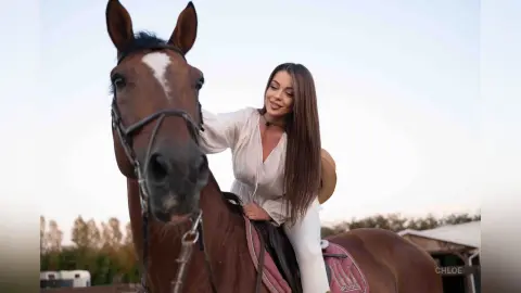 Chloe — Golden hour &amp; hoofbeats 🐎✨