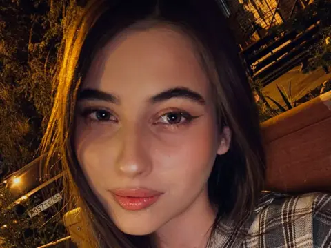 LeiaFrost cam model