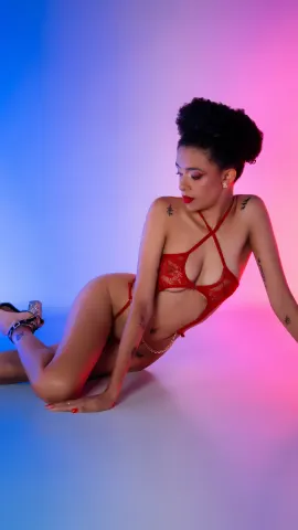 ElaineLaurent — Streamate Photos