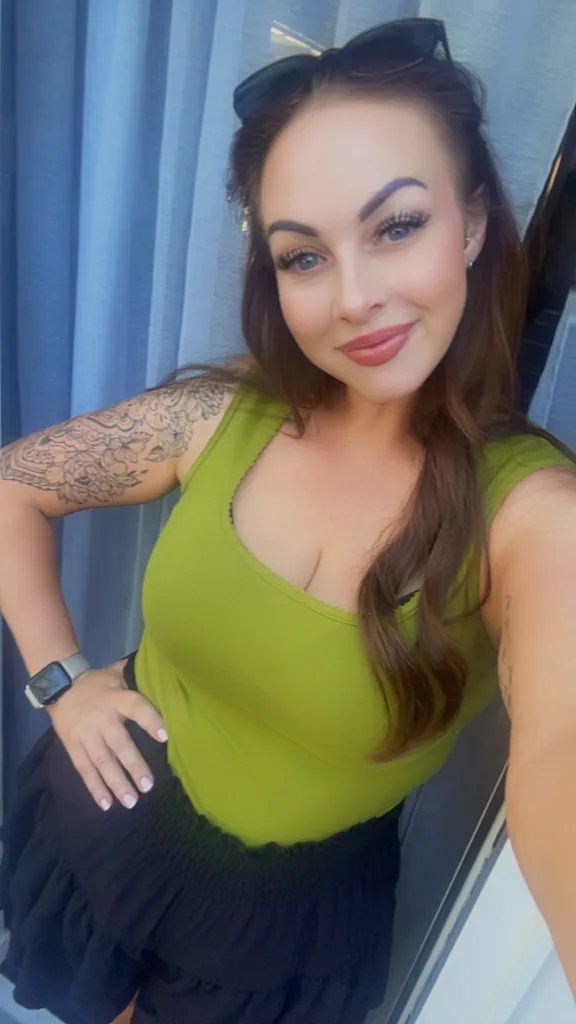 AutumnReign_x — Streamate Photos