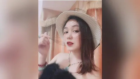 Qinyalee — Sexy Fe Fe