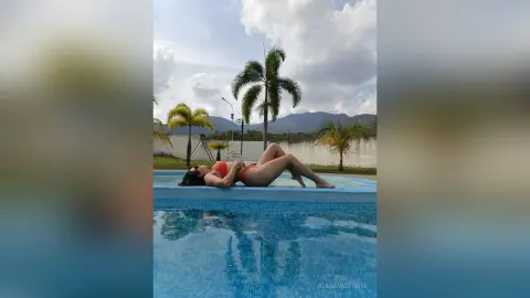 KiaraVictoria — Poolday❣