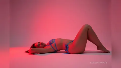 IsabellaSanders — .