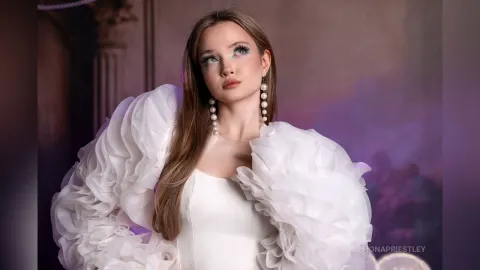FionaPriestley — 𝒫𝑒𝒶𝓇𝓁 𝑜𝒻 𝓉𝒽𝑒 𝒪𝒸𝑒𝒶𝓃