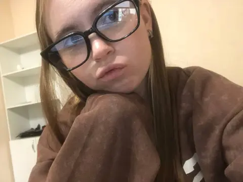 AliceTouch — Streamate Photos