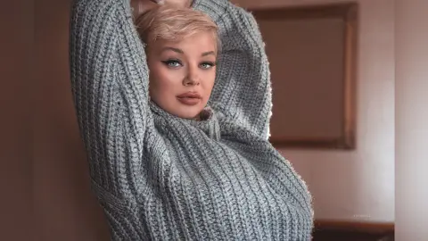 KatalinaRouge — cozy, warm,