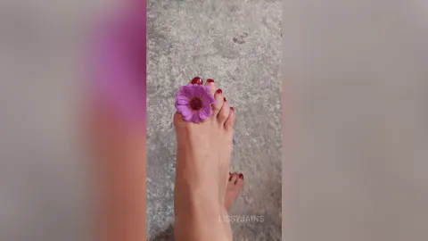 LissyJains — Feet and toes
