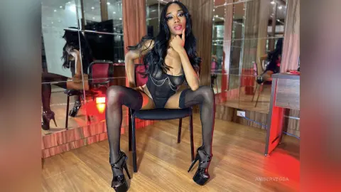 AmberVegga — sensual girl