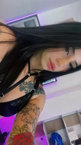 AllissonLuxe — Streamate Photos
