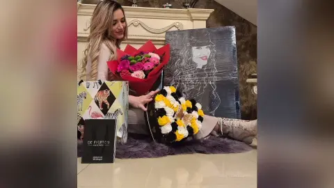 TiffanyAddams — Flowers Lover