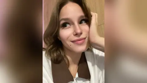 VeronaBrucker — ITS MEEEE