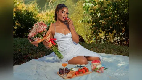 JoyWilliams — Chill picnic