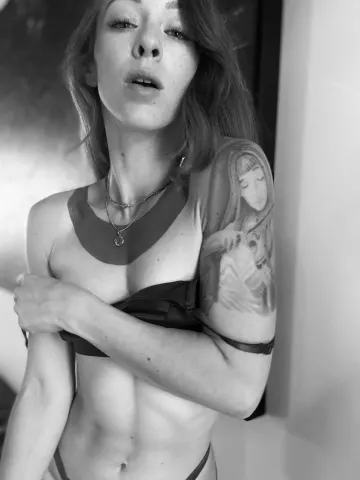 LittleLindsey — Streamate Photos