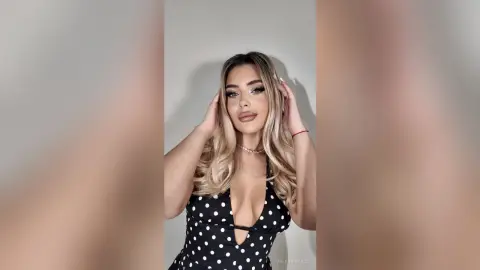 ValerieGracy — Sweet Like Trouble