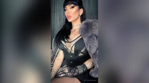 ElektraDaemon — Lingerie Lust