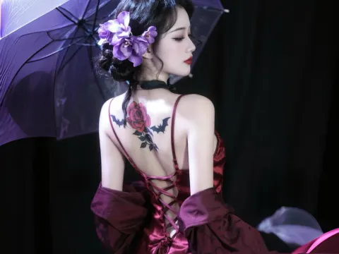 Daisyfiona cam model