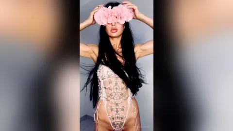 AriannaCruise — pink dream
