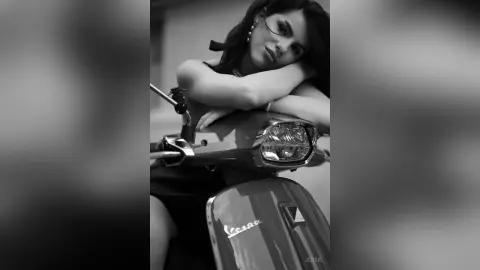Jessie — Ride w me baby!