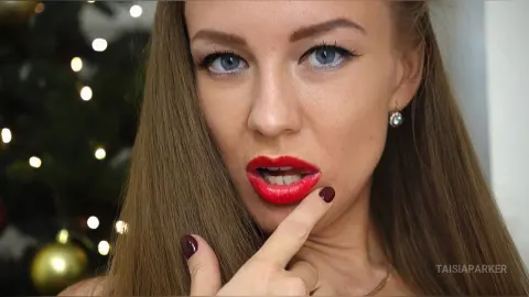 TaisiaParker — Happy New Sexy Year