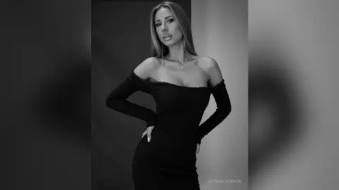 AyshaConnor — dark side 🖤