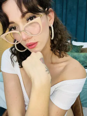 AliceKizar — Streamate Photos