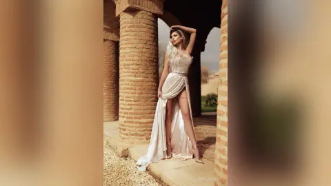 KaylaMinov — Queen of The Castle
