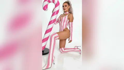 Demi — I am sweet like a candy 🍭💋