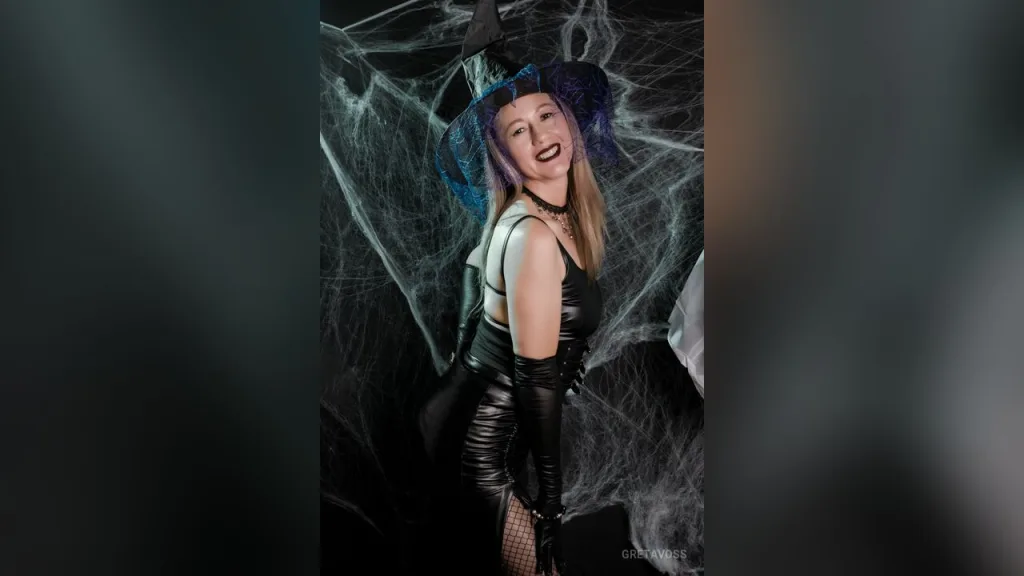 GretaVoss — Halloween