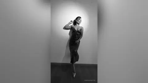 VanesaMartini — Noir🐈‍⬛